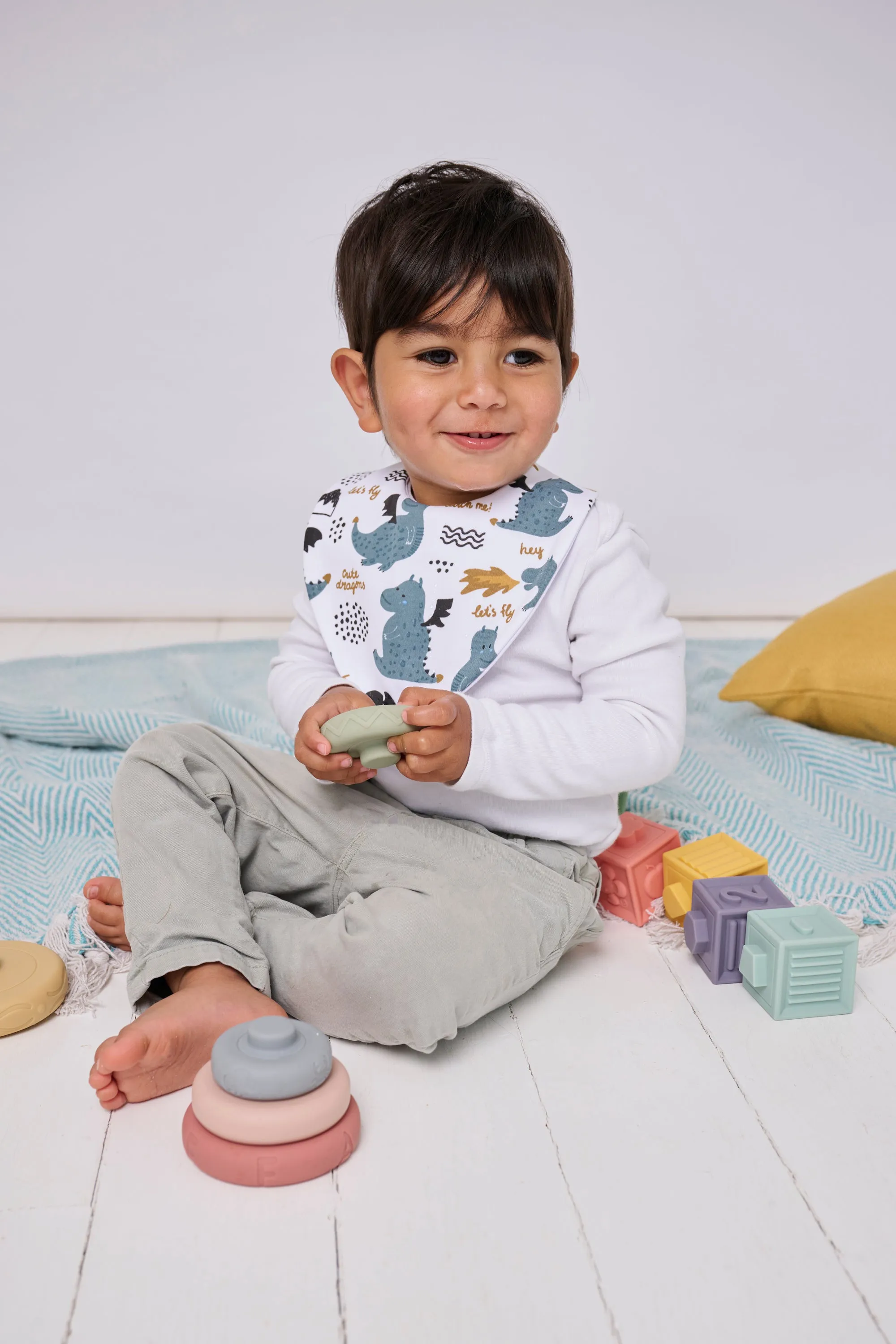 Cars & Dragons Dribble Bib Gift Box