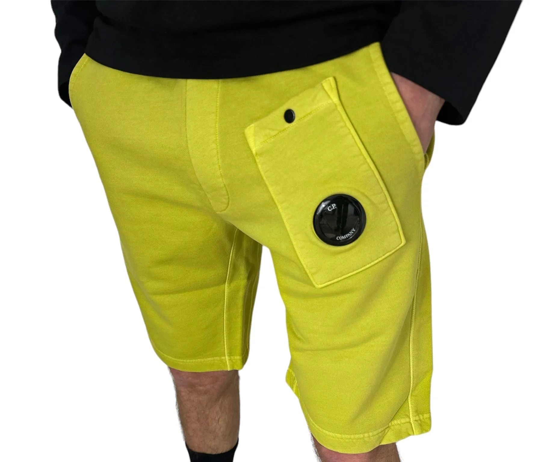 C.P. COMPANY COTTON LENS T-SHIRT / SHORTS SET - WHITE / GOLDEN PALM
