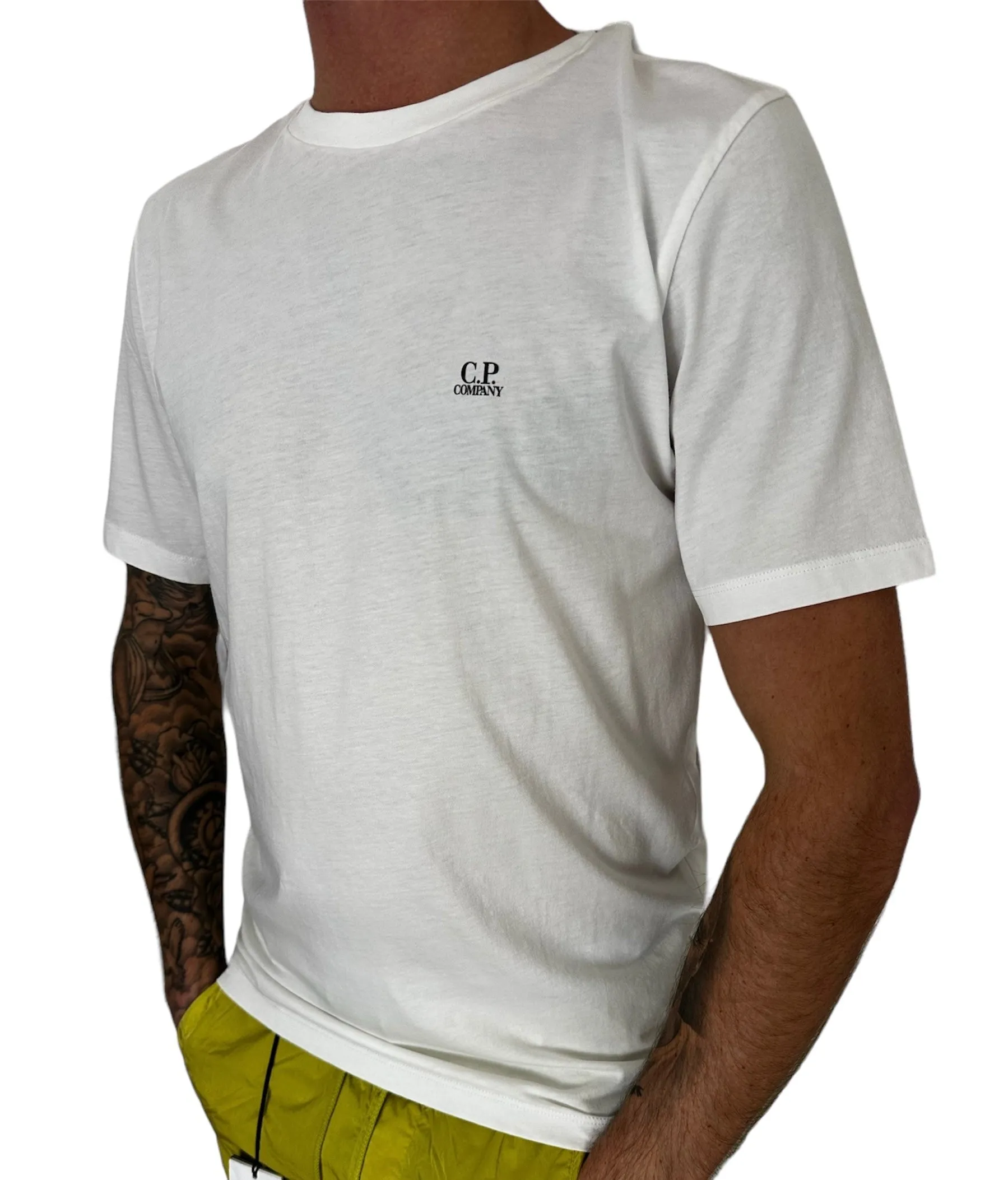 C.P. COMPANY COTTON LENS T-SHIRT / SHORTS SET - WHITE / GOLDEN PALM