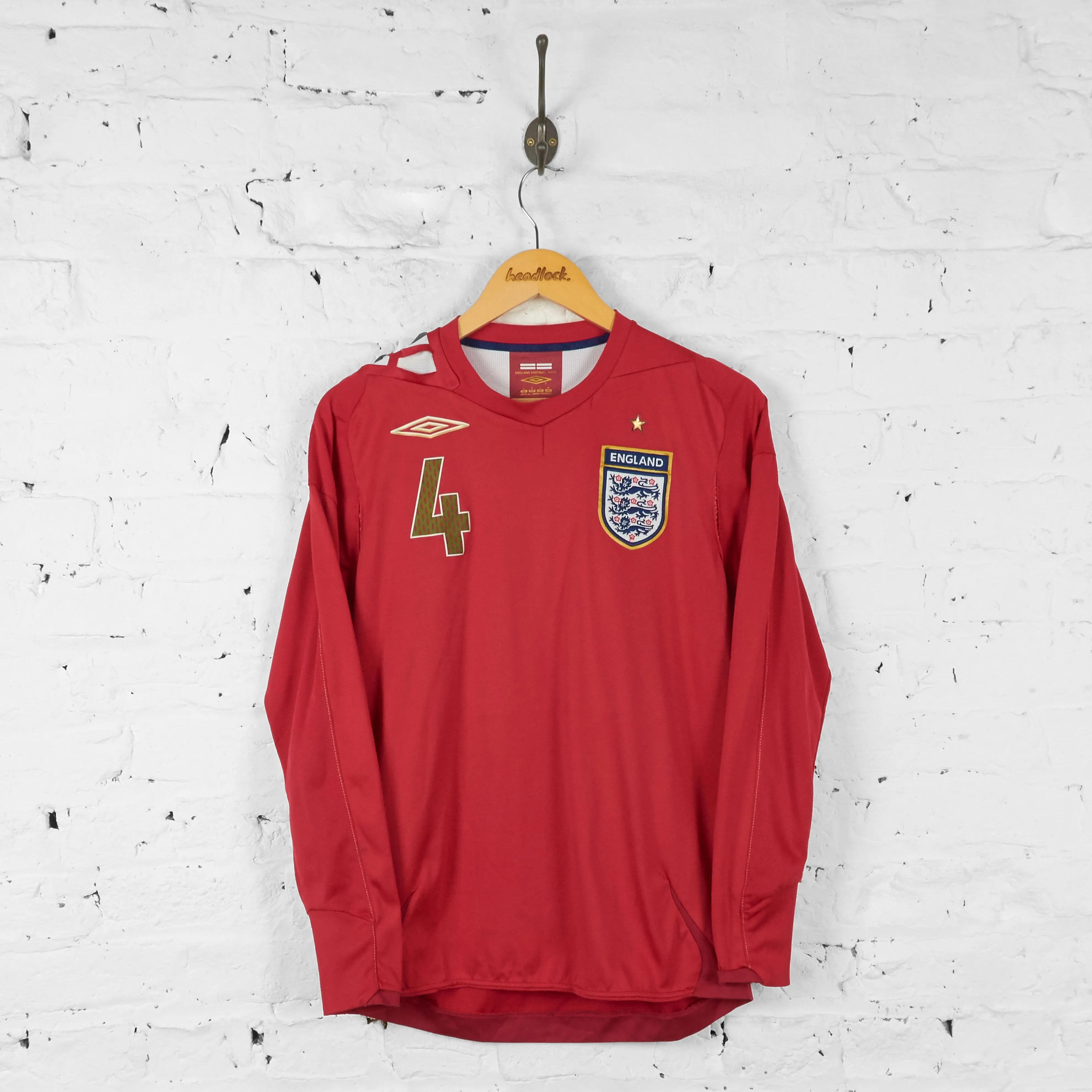 England Gerrard Long Sleeve 2006 Away Football Shirt - Red - S