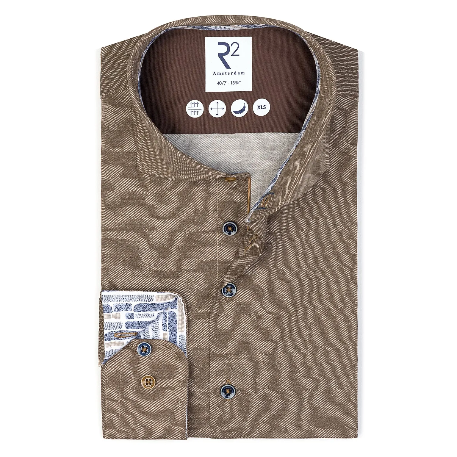 Extra long sleeves. Printed dobby stretch shirt