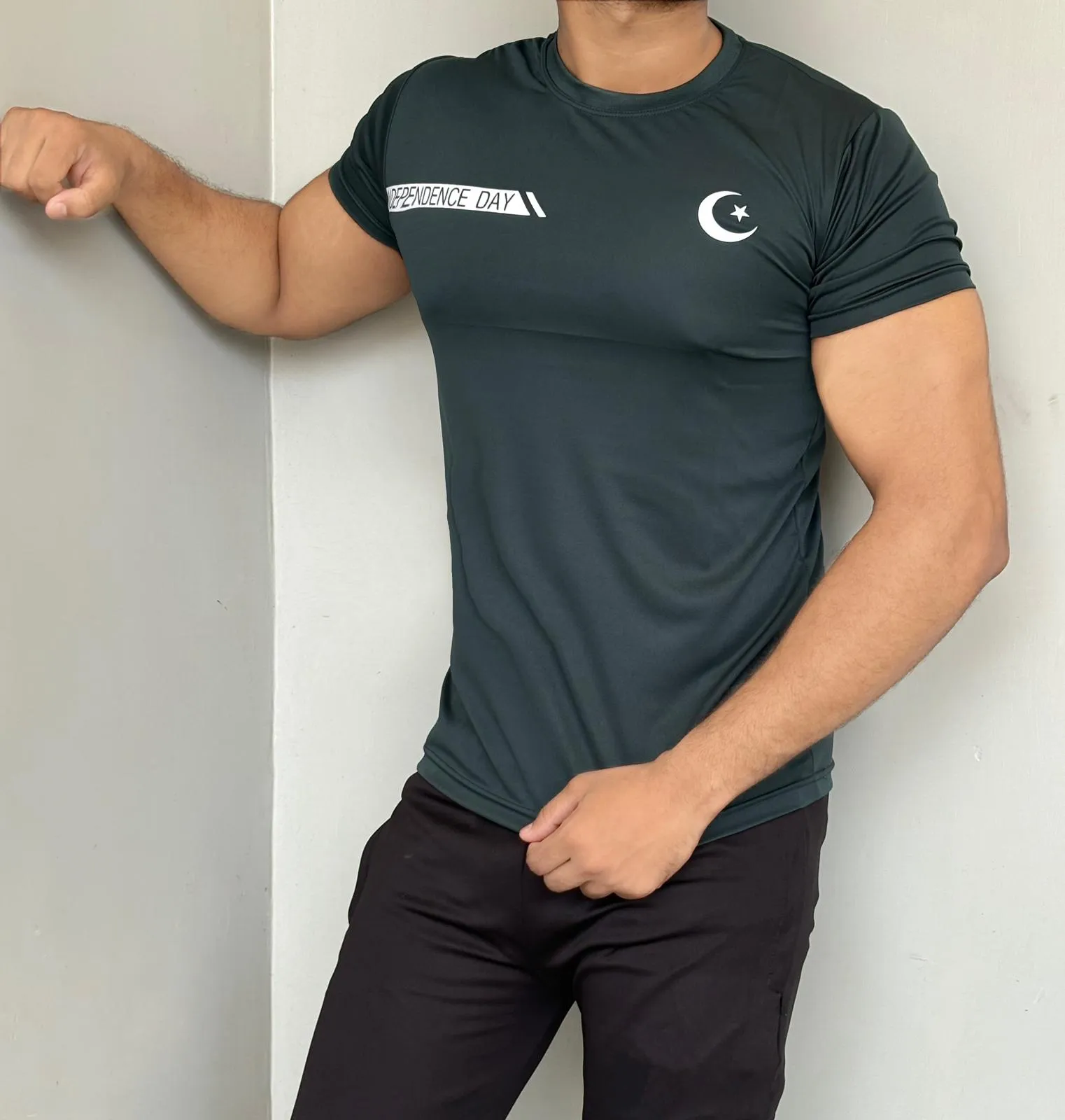 HAPPY INDEPENDENCE DAY UNIQUE AND ATTRACTIVE T-SHIRT.