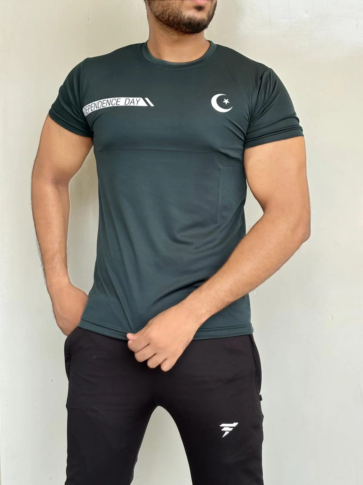 HAPPY INDEPENDENCE DAY UNIQUE AND ATTRACTIVE T-SHIRT.