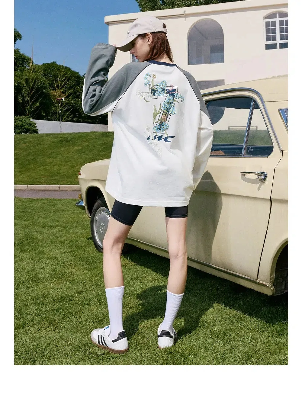 Long-Sleeved Pullover