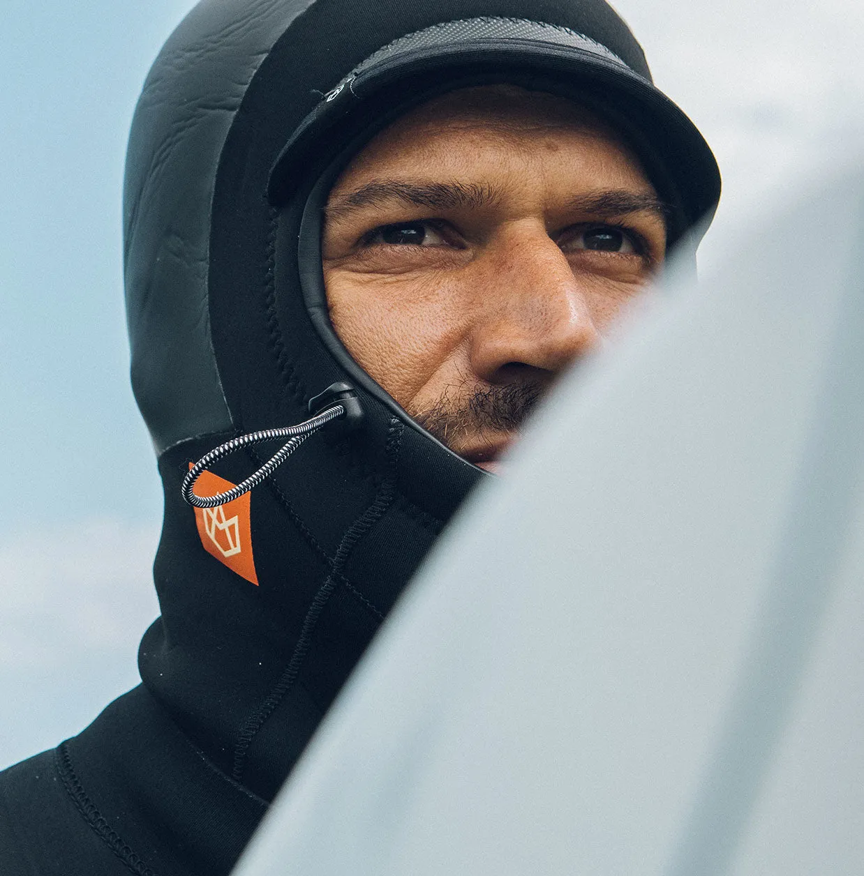 Manera Magma Hood 2.5 Black