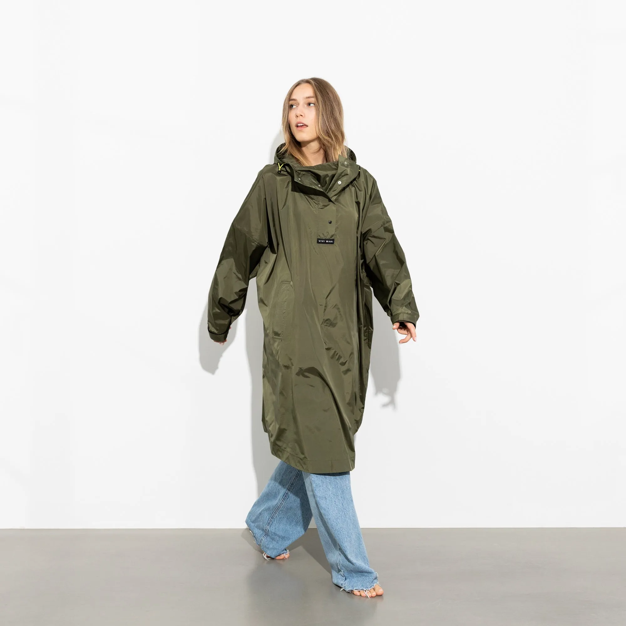 Raincoat solid olive