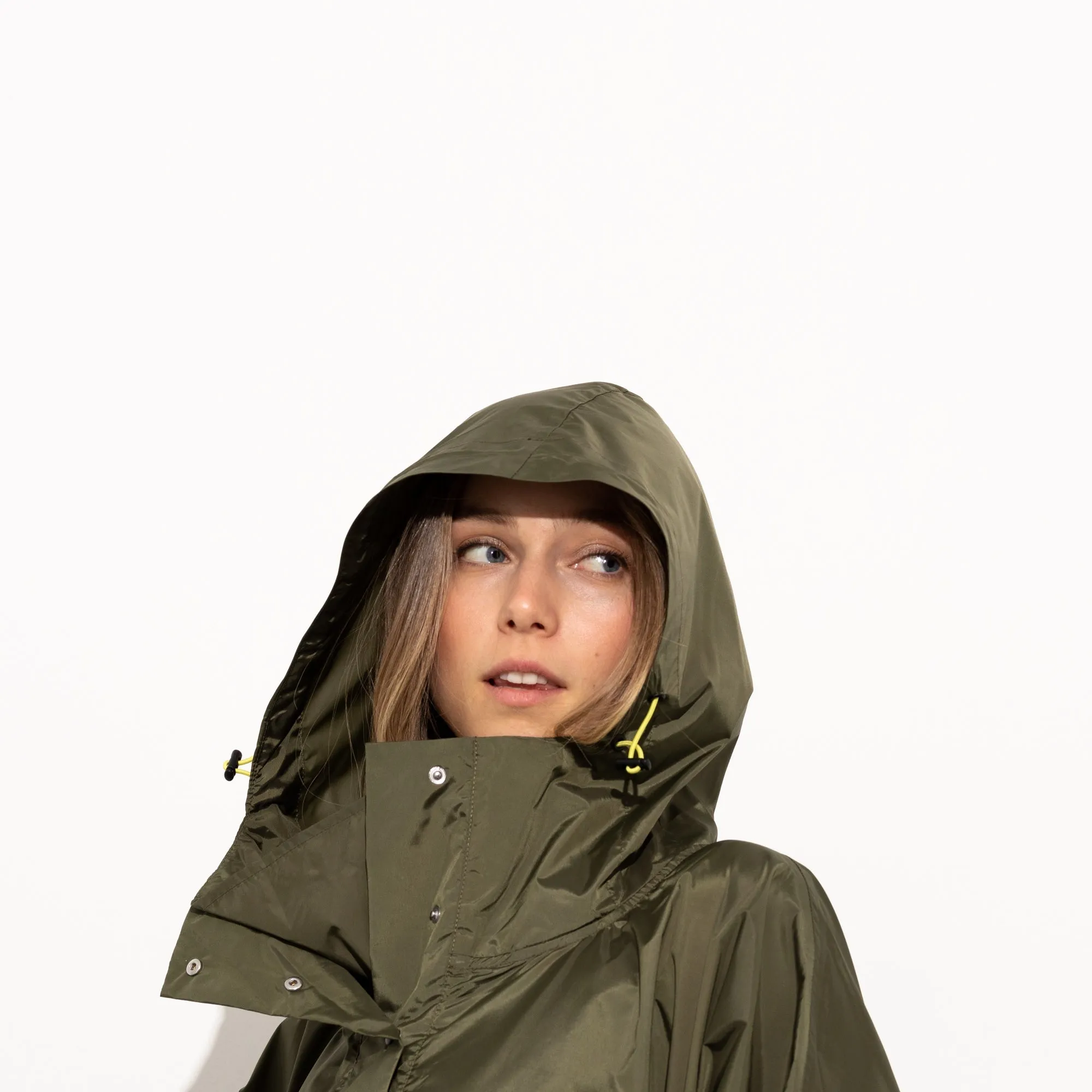 Raincoat solid olive