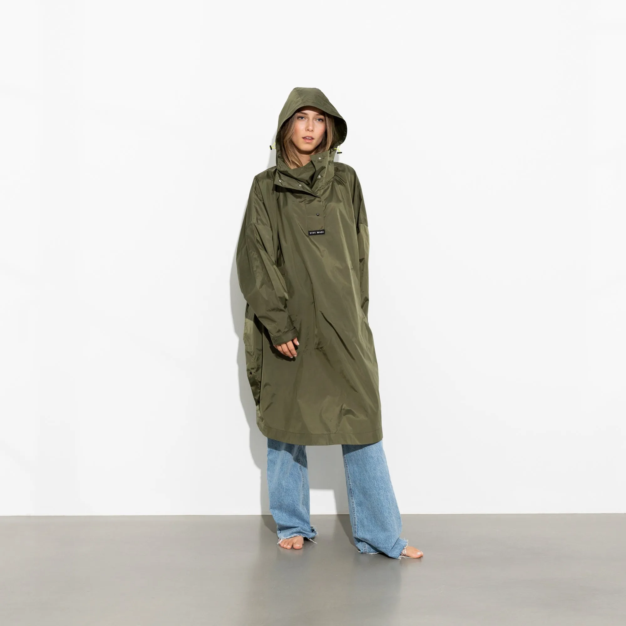 Raincoat solid olive