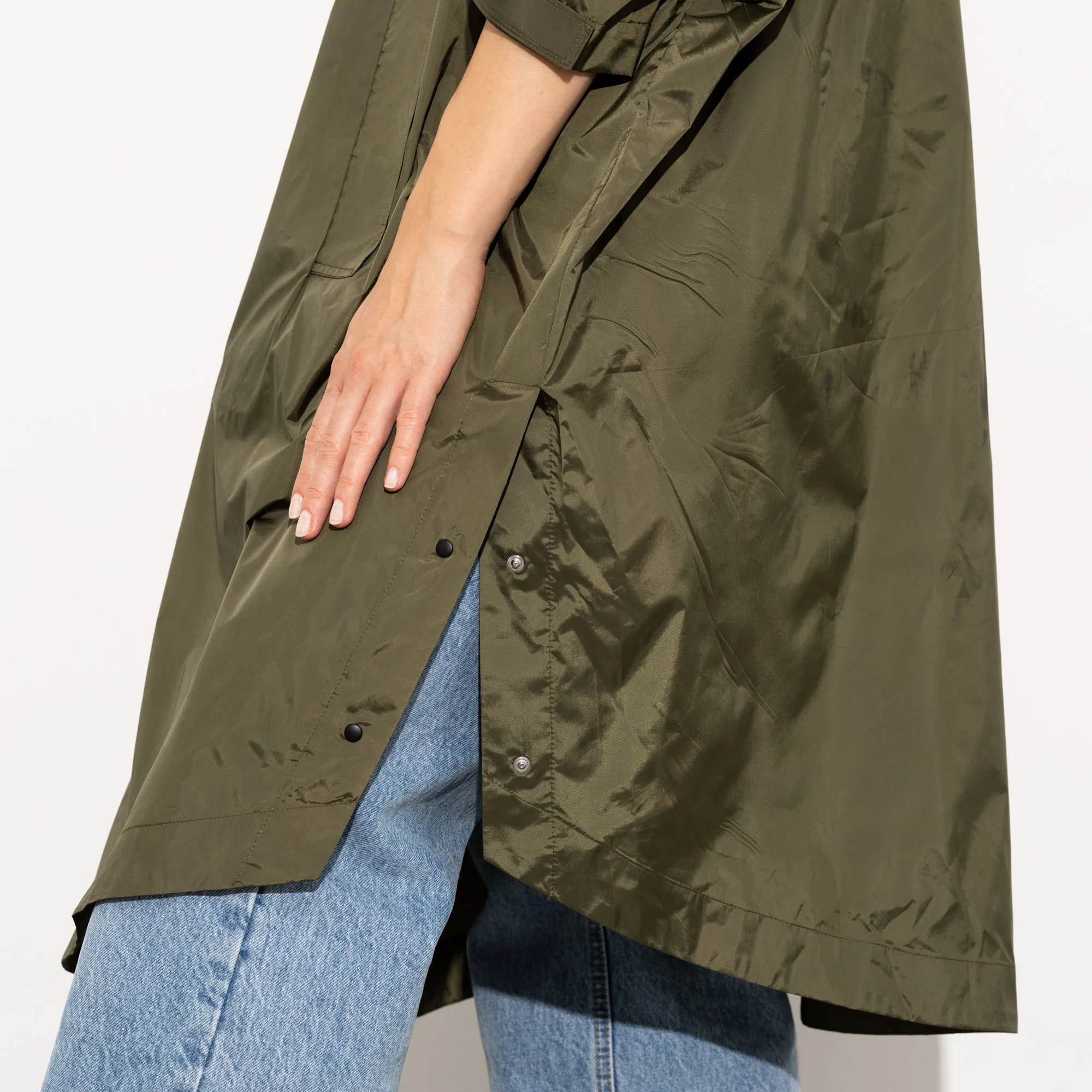 Raincoat solid olive