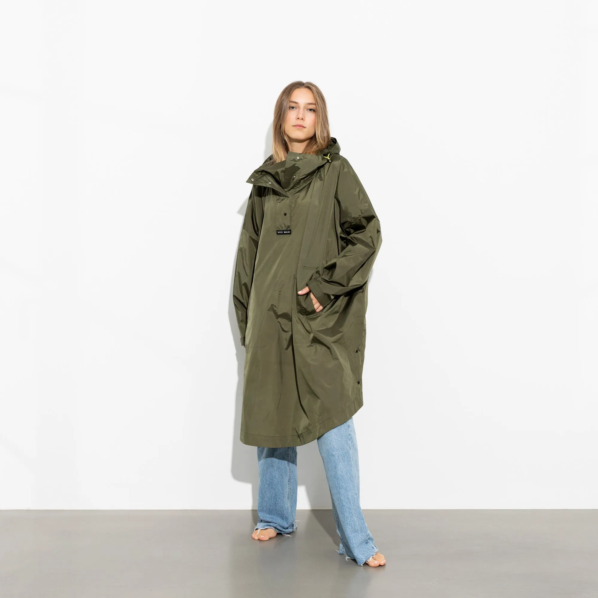 Raincoat solid olive