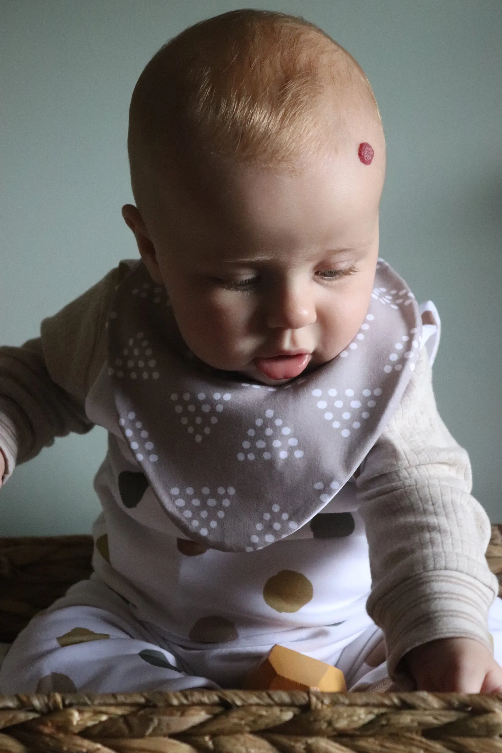 Triangle Dots Waterproof Dribble Bib