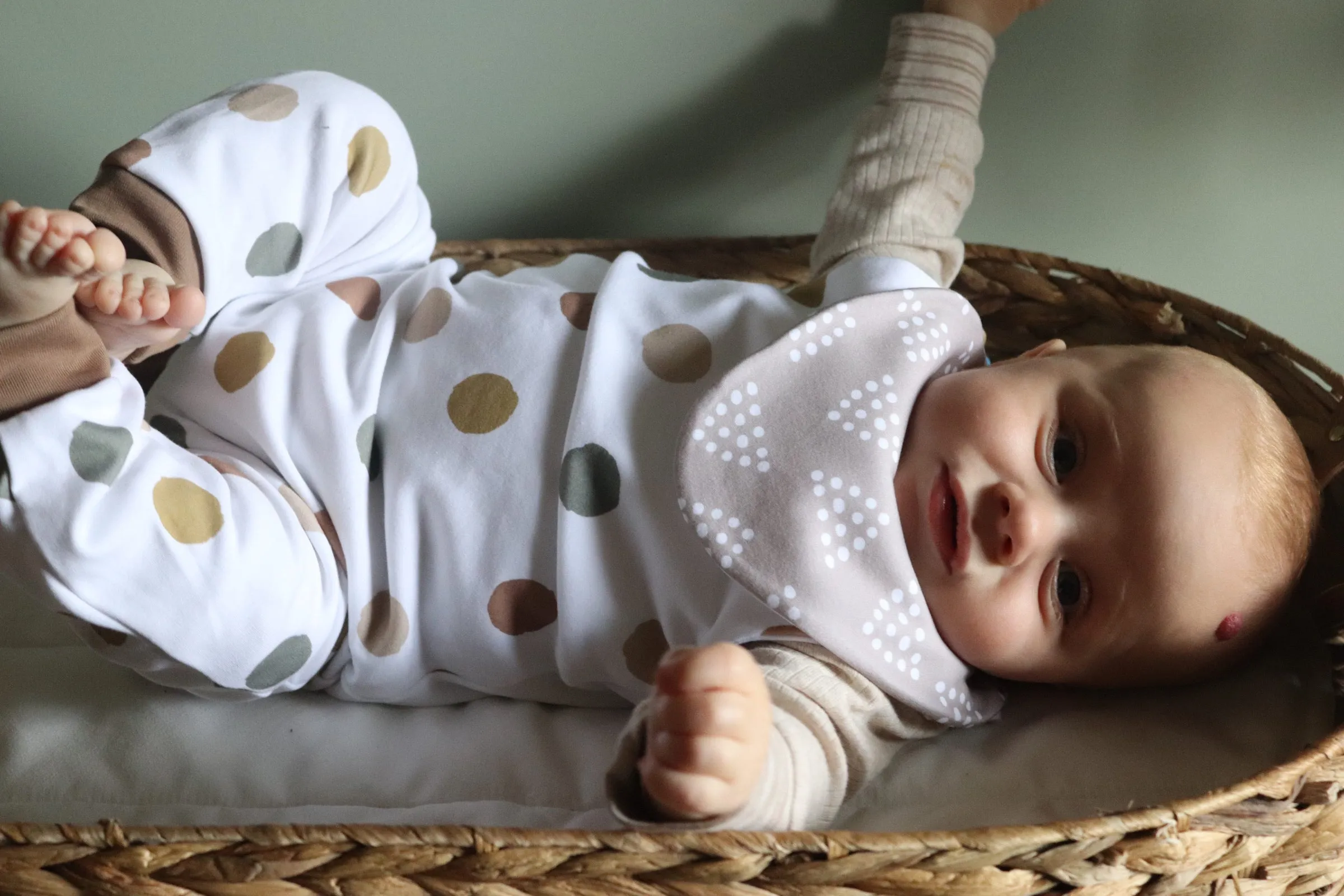 Triangle Dots Waterproof Dribble Bib