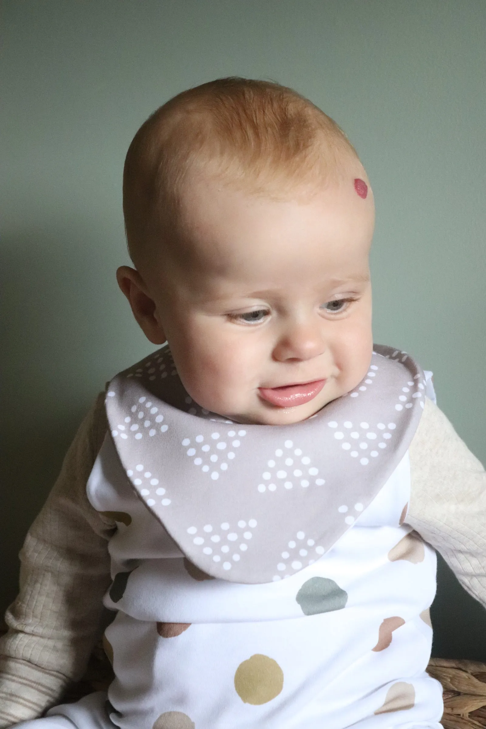 Triangle Dots Waterproof Dribble Bib