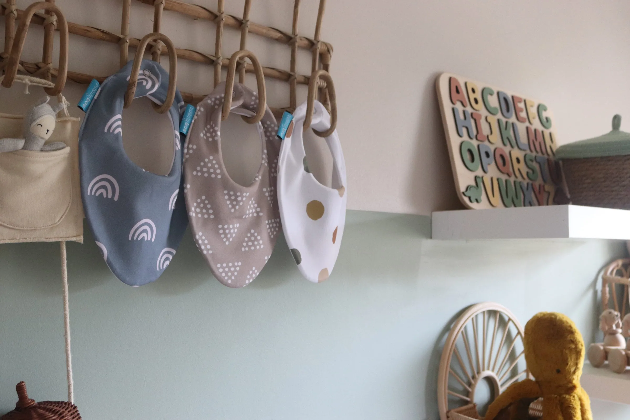 Triangle Dots Waterproof Dribble Bib