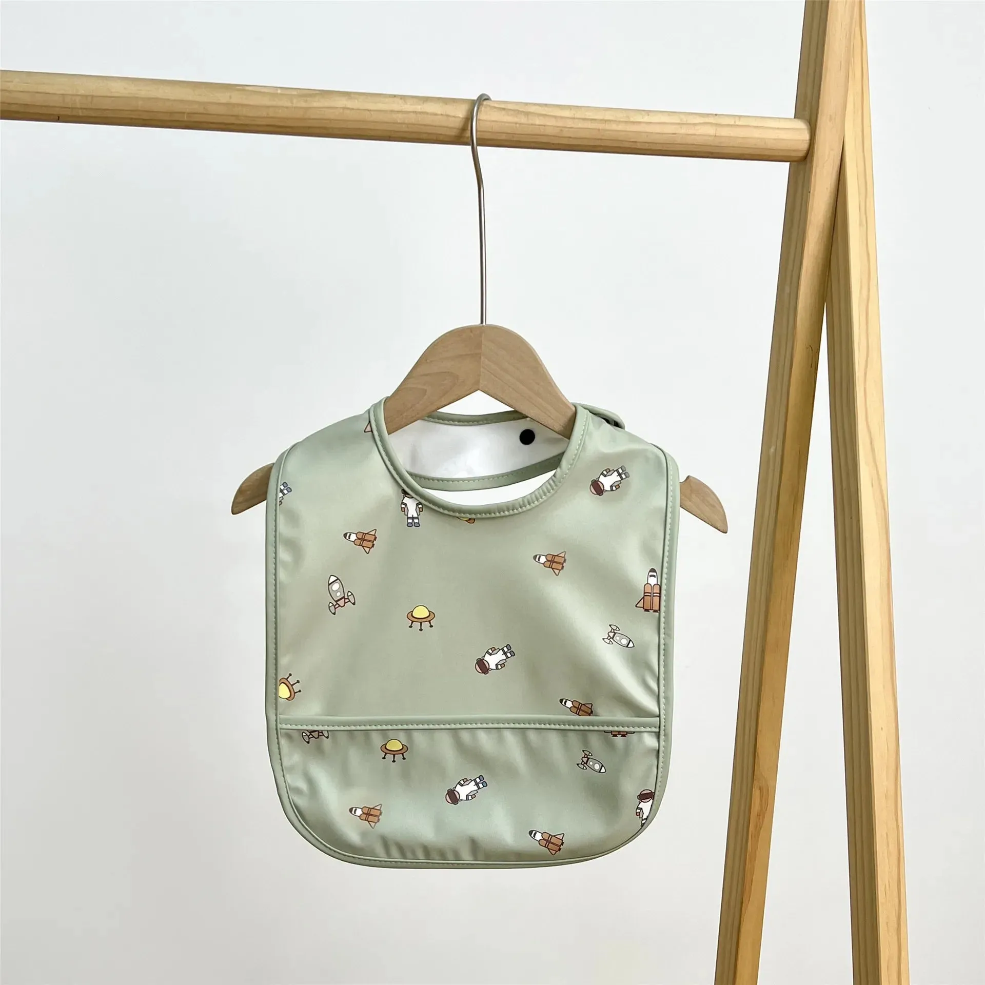Waterproof Baby Bibs Cartoon Newborns Kids Burp Cloth Art Smock Feeding Bib Apron Pocket Infant Toddler Boys Girls Saliva Towel
